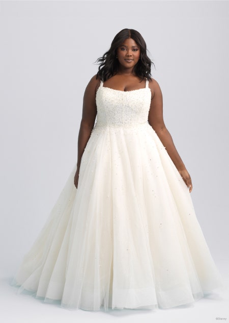 A wedding dress inspired by Ariel from The Little Mermaid