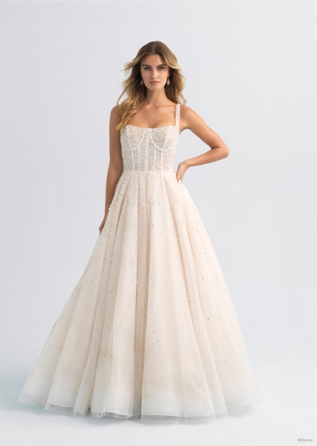 A wedding dress inspired by Ariel from The Little Mermaid