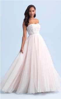 A strapless wedding dress inspired by Tiana from The Princess and the Frog