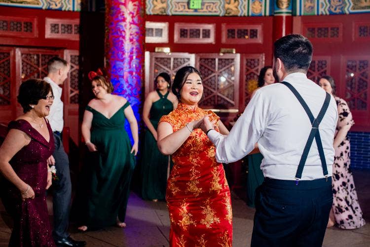 couple, dancing, wedding reception, reception, great hall of china, china, china pavilion, Epcot, Malaysian