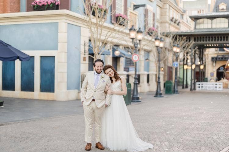 couple, portrait, Epcot, France Pavilion