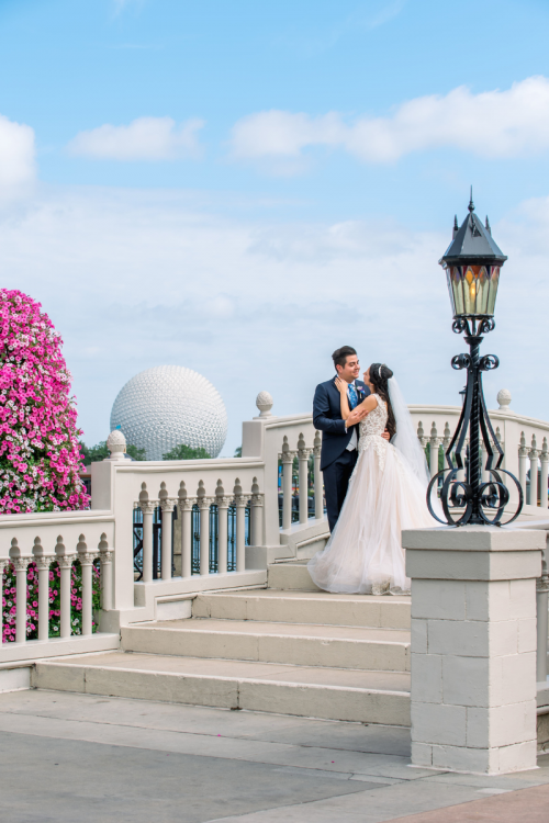 bride and groom, couple, portrait, couple portrait, epcot, epcot ball, italy, italy pavilion, bridge, italy bridge