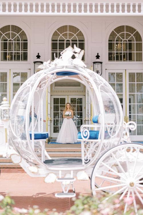 bride, portrait, bridal portrait, cinderella's coach, coach, wedding ceremony, ceremony, ceremony entrance, grand Floridian, Disney's grand Floridian