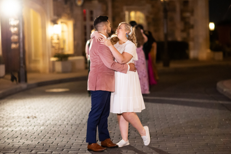 bride and groom, couple, first dance, wedding reception, reception, uk pavilion, UK, united kingdom, epcot, candid