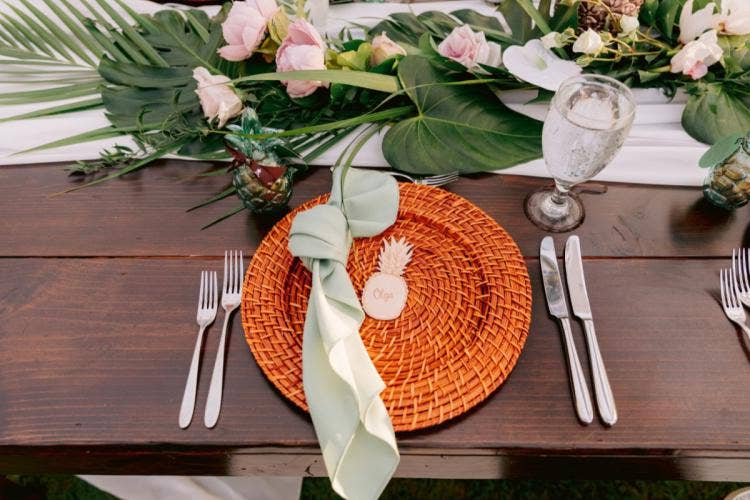 wedding reception, reception, table decor, reception table, table settings, custom table settings, tropical decor, Aulani, lanikuhonua, lanikuhonua reception