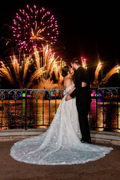 couple, portrait, couple portrait, fireworks, EPCOT Fireworks, EPCOT