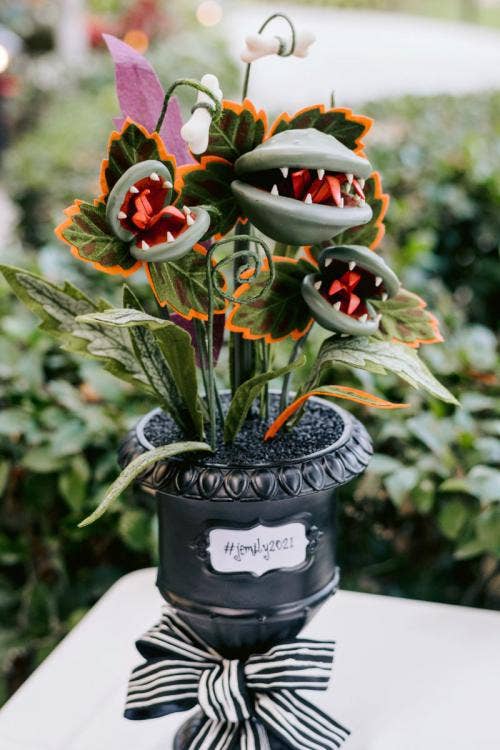 wedding ceremony, ceremony, ceremony decor, halloween, halloween theme, halloween decor, nightmare before christmas