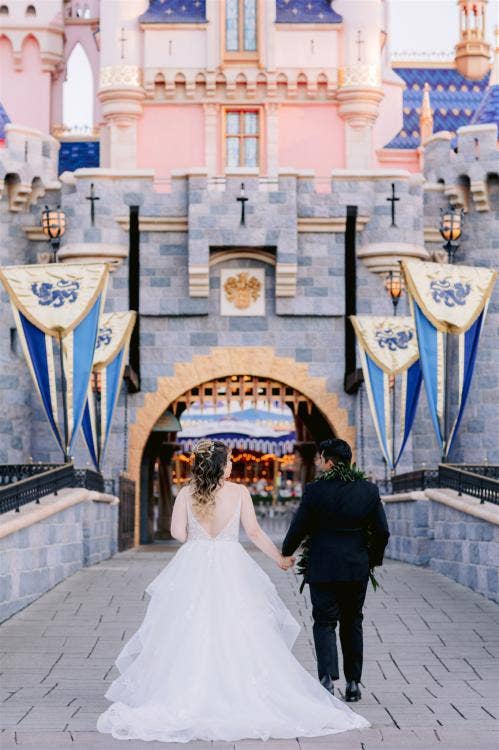 Wedding Portraits, DIsney Wedding Photos, Disenyland Wedding Photos, Castle Photos