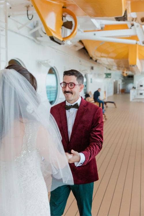 bride and groom, couple, portrait, couple portrait, first look, disney cruise line, cruise line, cruise, disney cruise, disney dream, cruise wedding