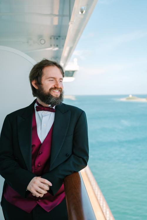 groom, getting ready, portrait, groom portrait, disney cruise line, cruise line, cruise, disney cruise, disney wish, cruise line wedding