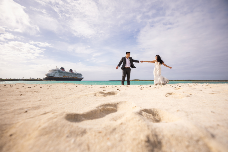bride and groom, couple, beach, castaway, castaway cay, disney cruise, disney cruise line, cruise line, cruise, cruise line wedding, cruise wedding, disney cruise line wedding, disney dream, disney dream wedding