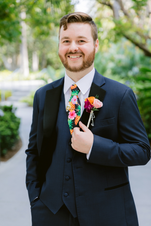 tropical decor, tropical, tropical flowers, groom, wedding ceremony, boutonniere, tropical wedding