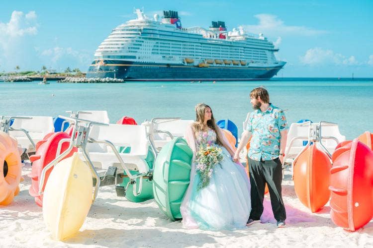 bride and groom, couple, portrait, couple portrait, castaway cay, beach, ship, disney cruise line, cruise line, disney cruise, cruise