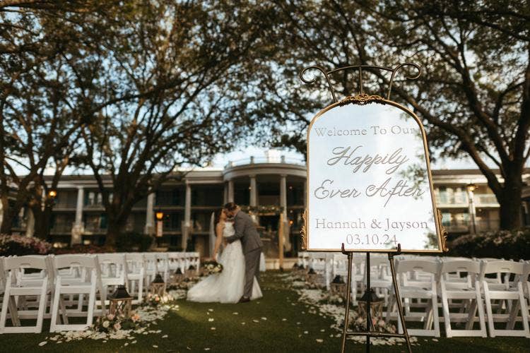 Oak Manor Lawn, Walt Disney World, Disney wedding, Wedding ceremony