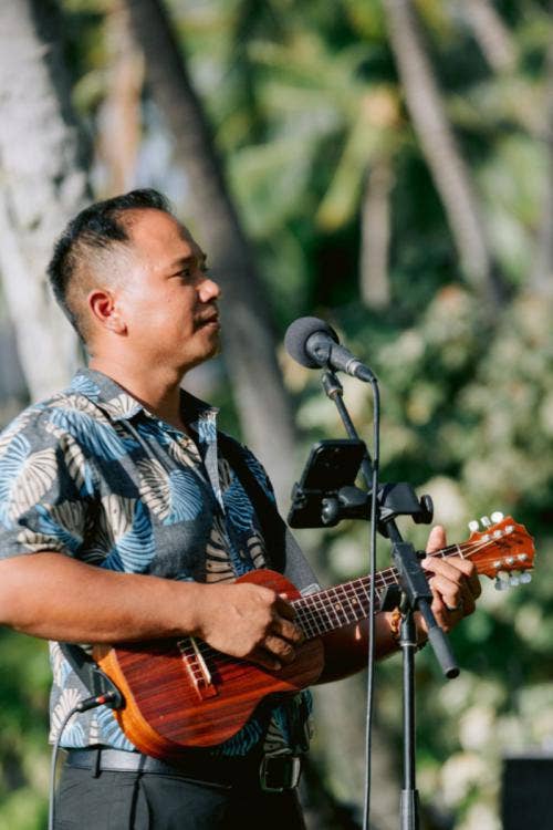 wedding ceremony, ceremony, entertainment, musician, music, ukulele, Hawaii, Hawaiian music, lanikuhonua