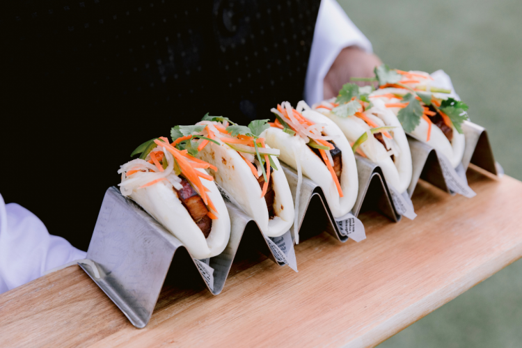 wedding reception, reception food, wedding food, small plates, passed horderves, tacos, reception server