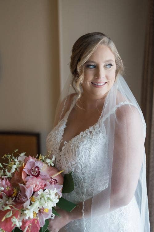 Aulani, Disney Weddings, Getting Ready, Bouquet