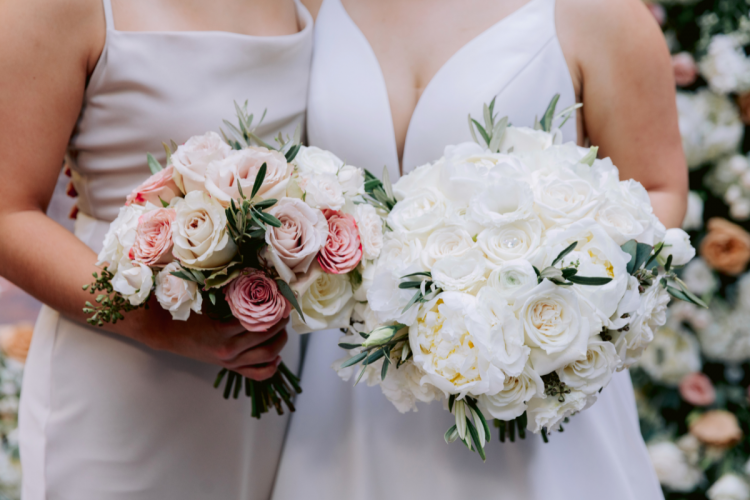 bride, bridesmaid, bridal bouquet, bridesmaid bouquet, floral, floral bouquets, personal floral, roses, pink roses, white roses