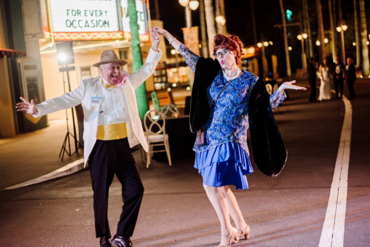 entertainment, entertainer, guest actor, uninvited guest, hollywood studios, disney's hollywood studios, hollywood, studios, sunset boulevard, wedding reception, reception, nighttime reception
