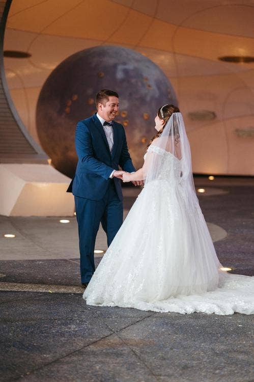 GMA wedding, GMA, first look, couple, portrait, couple first look, Mission:SPACE, EPCOT, epcot first look, space theme, outer space