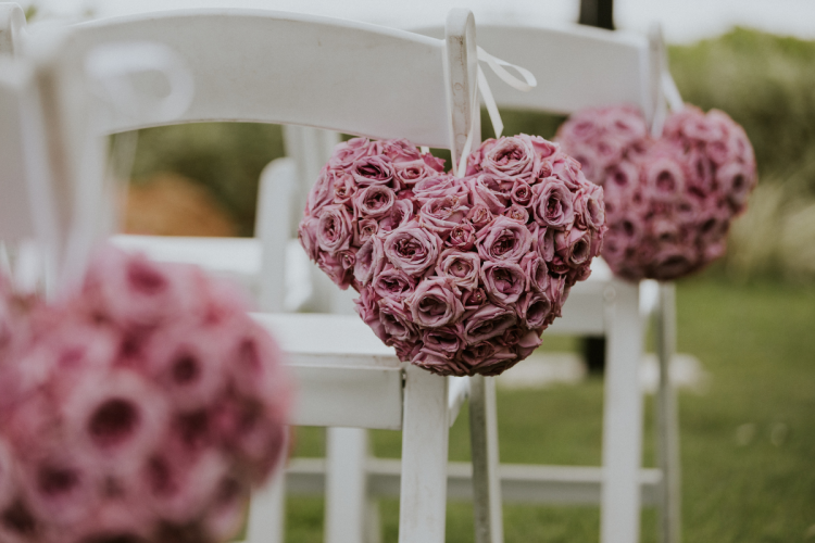 wedding ceremony, ceremony decor, ceremony floral, aisle, aisle decor, aisle floral, mickey-shaped, mickey-shaped floral, pink floral, pink flowers, pink roses, aulani, aulani wedding, hawaii