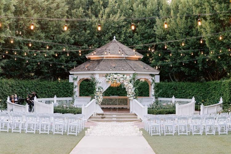 decorated wedding ceremony, wedding ceremony, ceremony, venue, ceremony venue, rose court, rose court garden, boho floral, winter boho, boho, custom floral