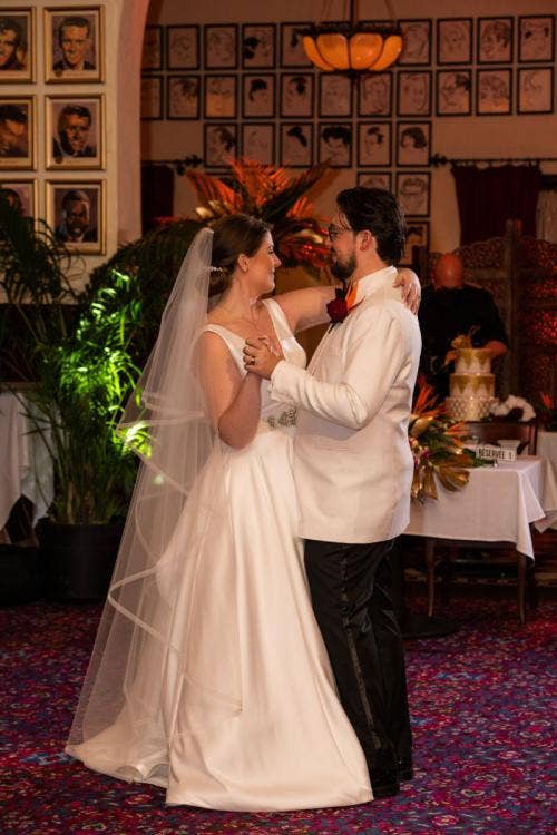 bride and groom, couple, first dance, wedding reception, reception, hollywood studios, brown derby, brown derby reception, candid