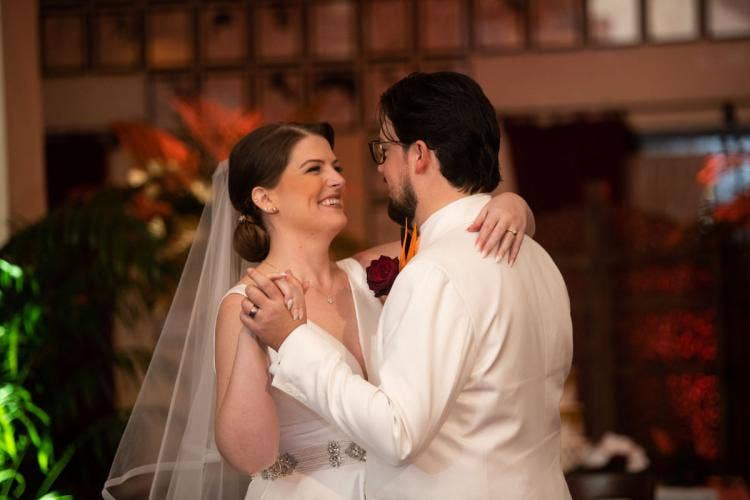 bride and groom, couple, first dance, wedding reception, reception, hollywood studios, brown derby, brown derby reception, candid