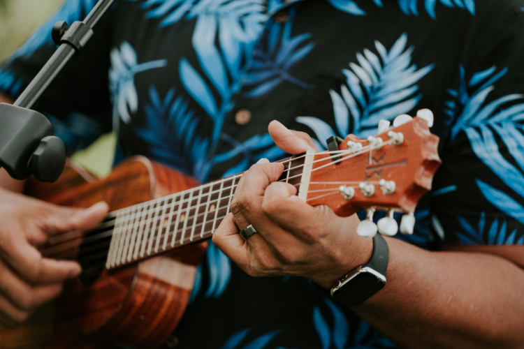 entertainment, music, musician, guitar, guitarist, ceremony music, ceremony musician, hawaii, aulani, aulani wedding, hawaii wedding