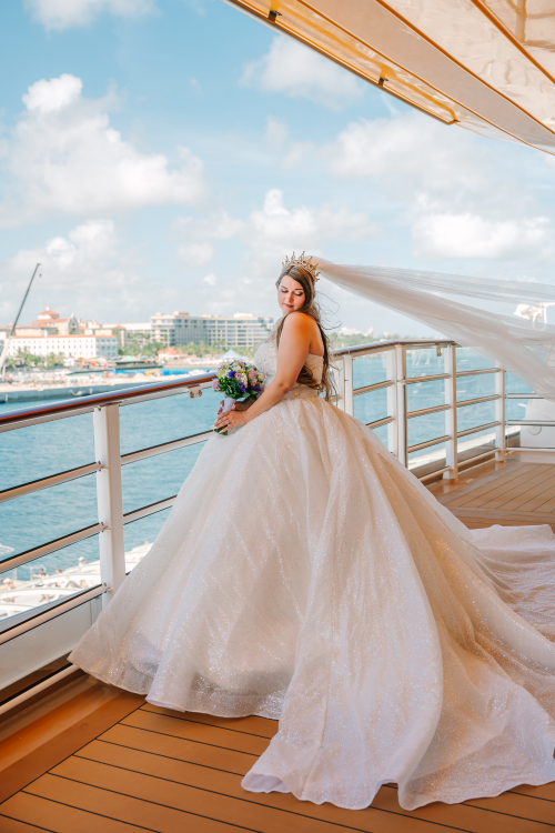 bride, bridal portrait, wedding dress, bouquet, bridal bouquet, tiara, veil, disney cruise line, cruise line, cruise, disney cruise, cruise wedding, disney wish