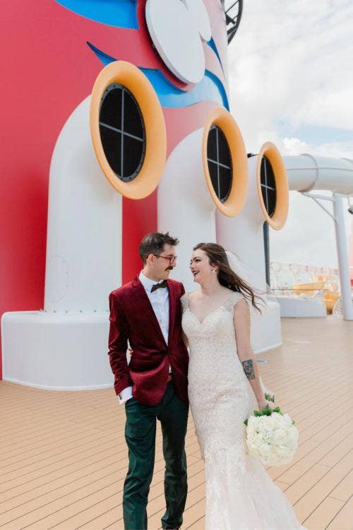 bride and groom, couple, portrait, couple portrait, candid, disney cruise line, disney cruise, cruise line, cruise, cruise wedding, disney dream