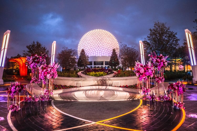 The World Celebration Gardens aisle