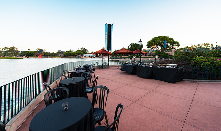 Lakeside dining tables at World Showcase in EPCOT