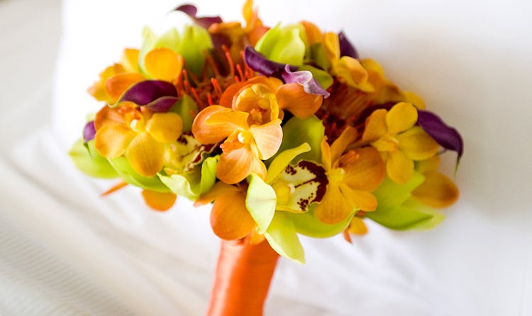 Gren orchid and plum calla lily bridal bouquet